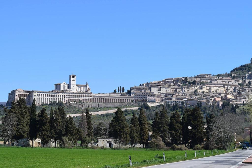 Apartments Aurora Delle Rose Assisi Buitenkant foto